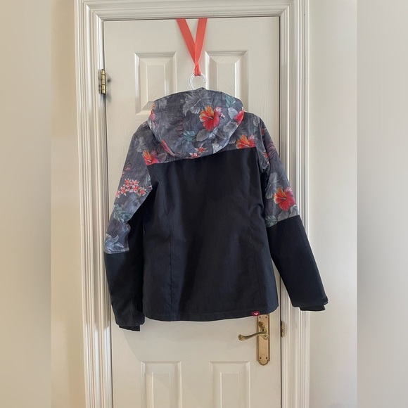 Roxy Winter Jacket - Picture 5 of 6